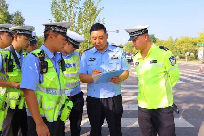 大武**警大队荣获“石嘴山市精神文明建设工作先进集体”荣誉称号(图4)